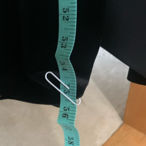 Floor length Black velvet dress - Picture 4 of 12